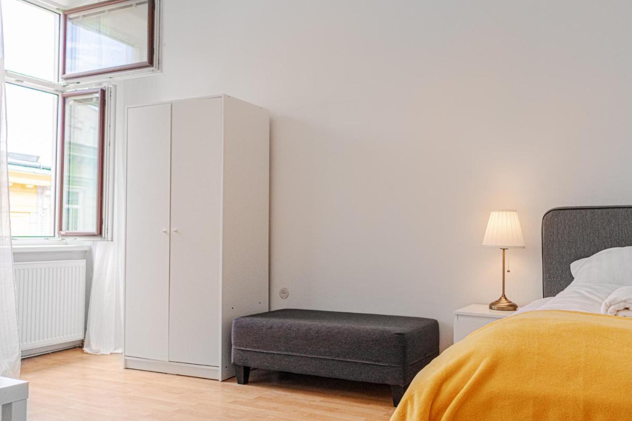 וינה Pleasing 2Br Apt. Akh-Perfect For Groups מראה חיצוני תמונה