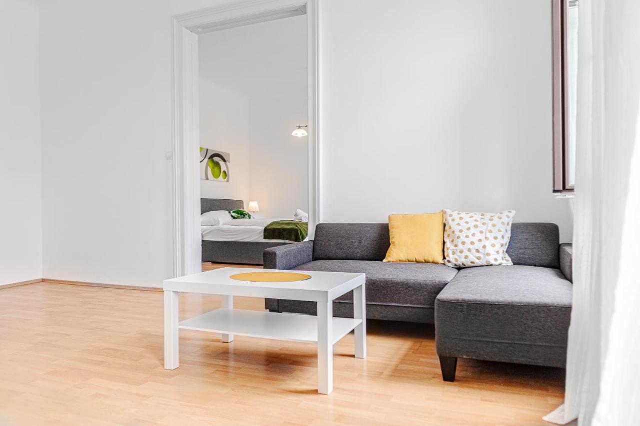 וינה Pleasing 2Br Apt. Akh-Perfect For Groups מראה חיצוני תמונה